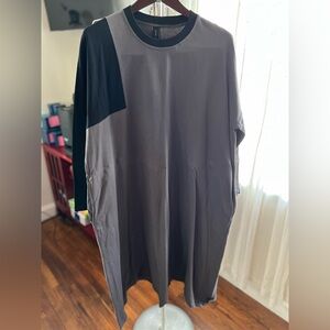 📐 AmmA Designer Original Dress | Elegant Gray and Black Long Sleeve | Size 3